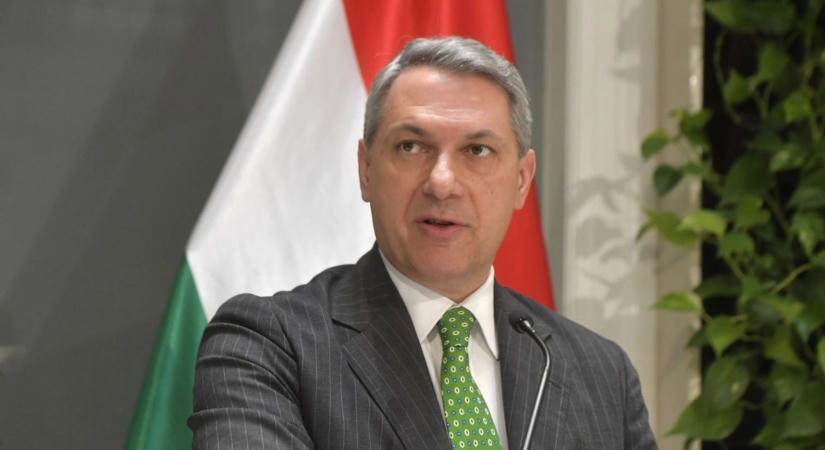 Előkerült az irat Lázár János titkolt zürichi útjáról
