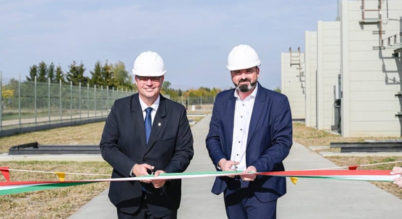 Új transzformátor alállomást adott át az E.ON Szombathelyen