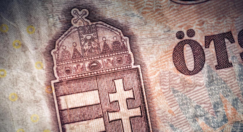 Mi történik? Ennyi forintért adnak át egyetlen eurót