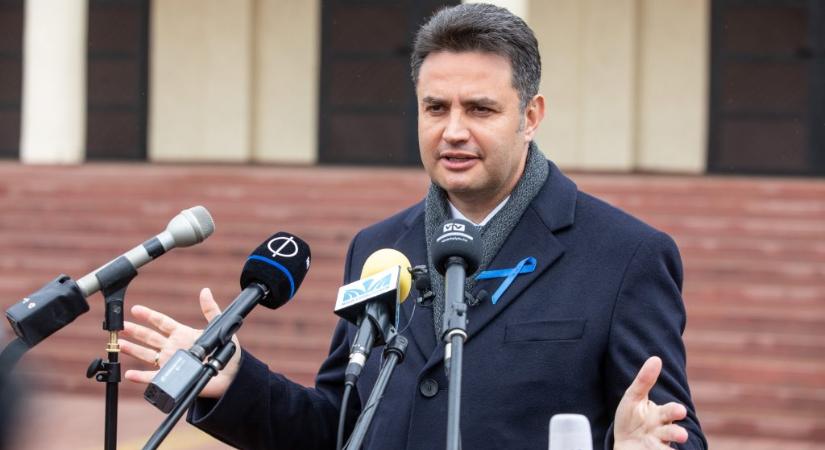 Csőd fenyegeti a falut, a polgármester Márki-Zay Pétert kérleli, engedje el az adósságukat