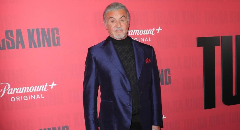 Hajléktalan volt, el kellett adnia a kutyáját, ma, 80 évesen pedig igazi legenda: Sylvester Stallone élete durvább, mint bármelyik filmje