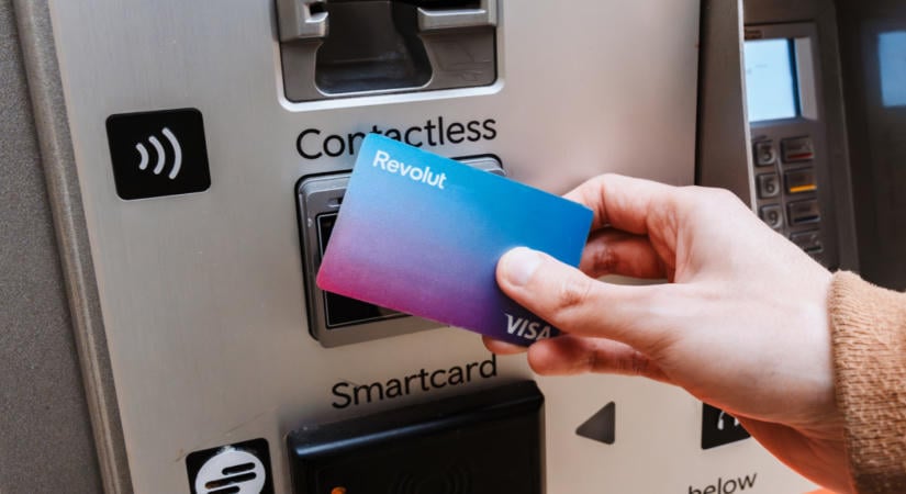Eldőlt a magyar ATM-ek sorsa: több száz új automata érkezik, de kik fizetik meg az árát?