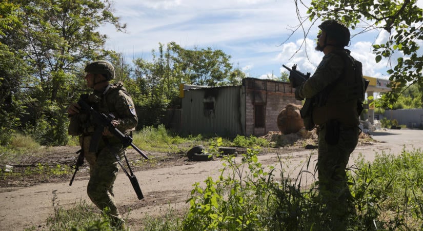 Hajókat támadtak egy NATO-tagállam partjainál, letaglózó számokat kapott Zelenszkij - Híreink az orosz-ukrán háborúról kedden