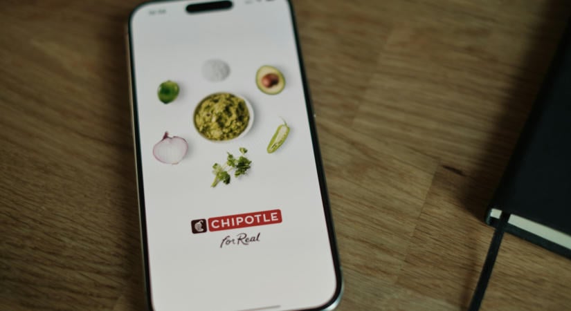 A Starbucks fontolgatja a Chipotle gyorsétteremlánc felvásárlását