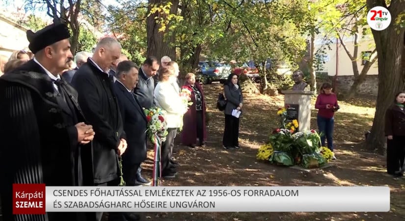 Csendes főhajtással emlékeztek az 1956-os forradalom és szabadságharc hőseire Ungváron – (videó)
