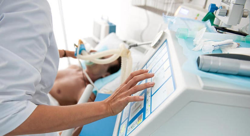Elfogatóparancsot adott ki a rendőrség a lélegeztetőgép-ügy egyik kulcsembere ellen