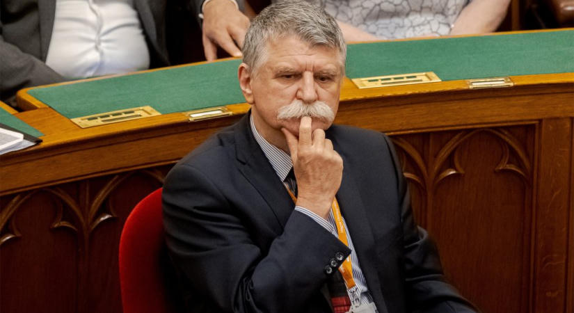 Vida Kamilla: Néhány szempont a kézfogás-botrányhoz