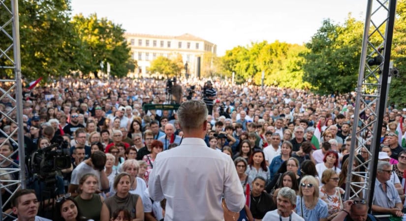 Magyar Péter: „Nekünk eddig se volt szükségünk buszoztatásra közpénzen, CBA-utalványra sem, hirdetésre sem”