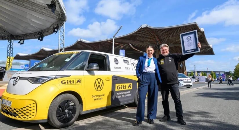 Az elektromos VW kisbusz 445 napos világkörüli útja Guinness-rekordot ért