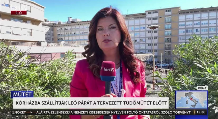 Kórházba szállítják Leó pápát a tervezett tüdőműtétje előtt