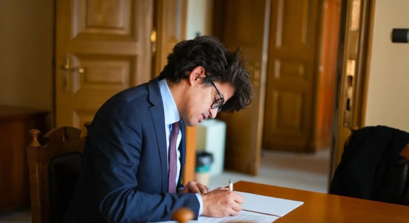 Lezárták a nyomozást a diplomata útlevelek ügyében, nem történt bűncselekmény