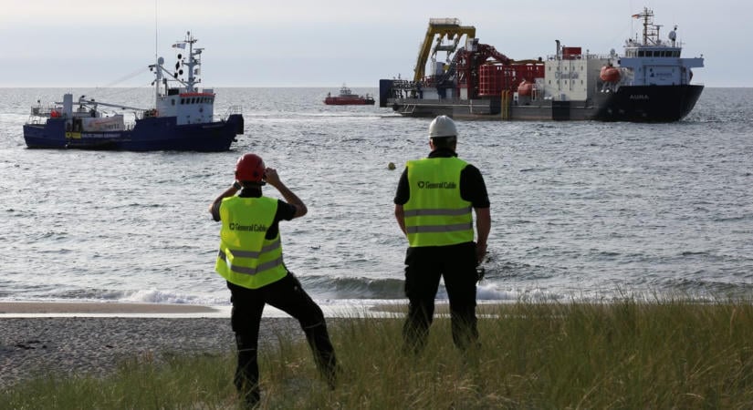 17 orosz halászhajónak épp ott volt dolga, ahol a tenger alatti kábelek futnak