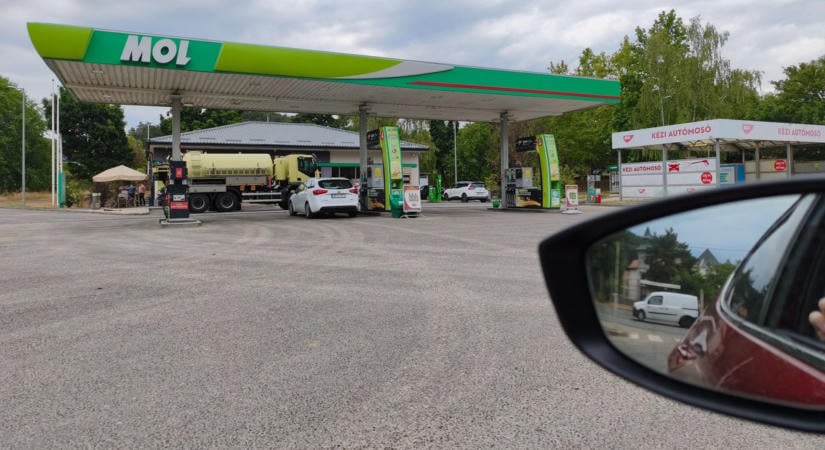 Valami nem stimmel a hazai kutakon: ezeken az üzemanyagárakon mindenki meglepődött – kiderült, mennyiért tankolhatnak az autósok, ez már nem sokáig maradhat így