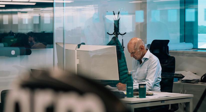 Newey az egészségi állapotáról beszélt: „Nehéz időszak volt”