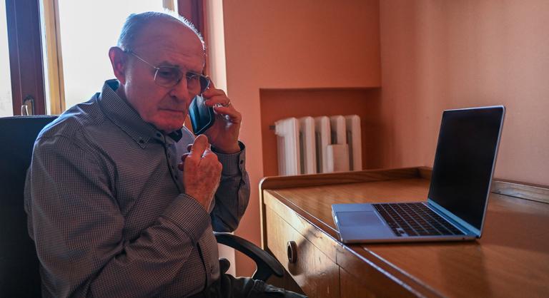 Tízből mindössze három magyar ismeri fel a csalókat, pedig a pénztárcája a tét