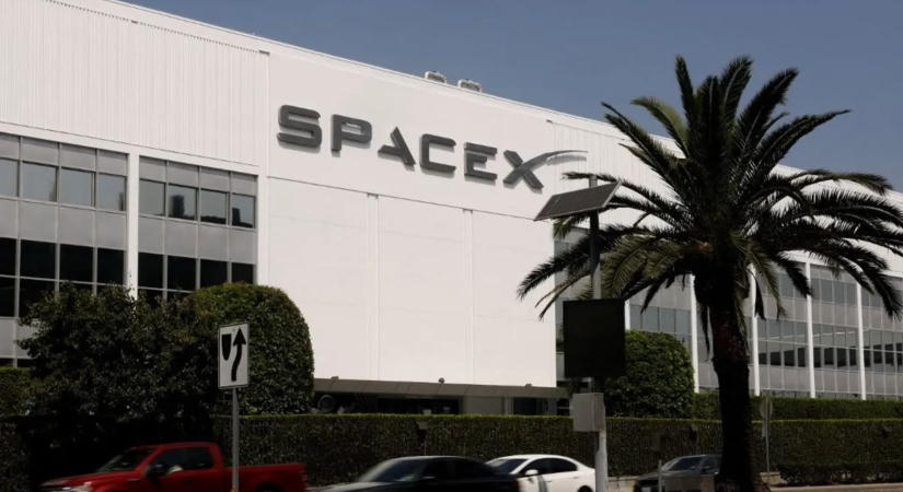 SpaceX-rakéta csapódhatott a Holdba – hatalmas krátert hagyhatott maga után