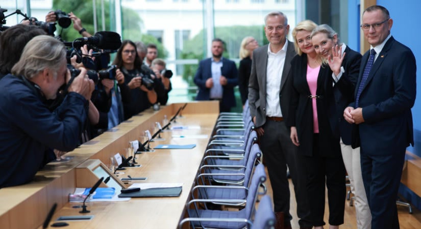 Német választások: lemondott a CDU csúfosan elbukott vezetője