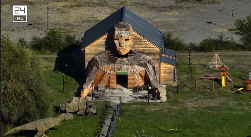 Temus Hollywood Kisvárdán, avagy így néz ki a letartóztatott Sesztákék birodalma