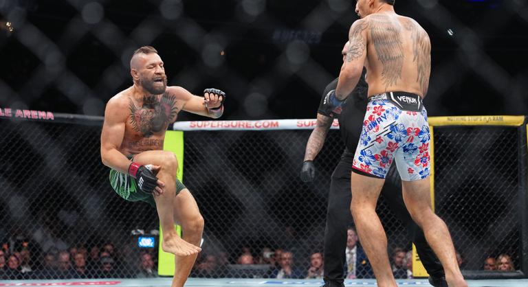 Conor McGregor visszatért, aztán néhány másodperc múlva máris sokkolta a közönséget