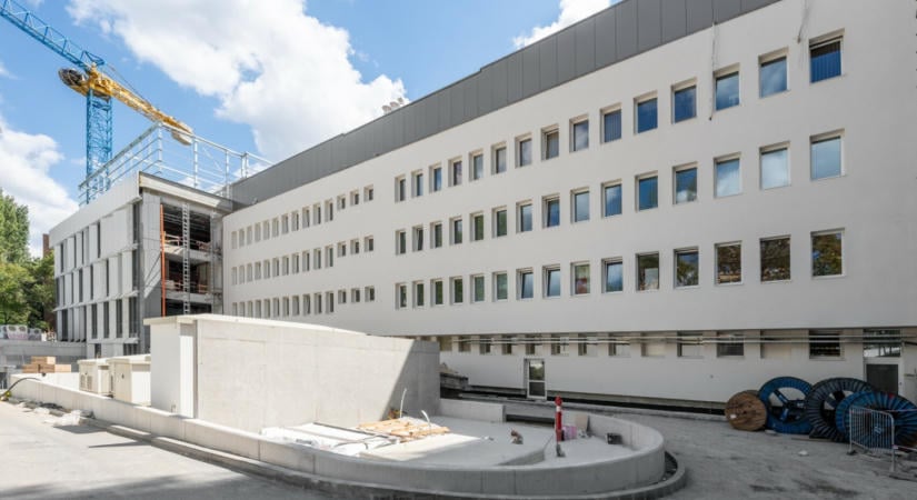 Teljesen újjászületik és hatalmasat terjeszkedik a Budai Egészségközpont
