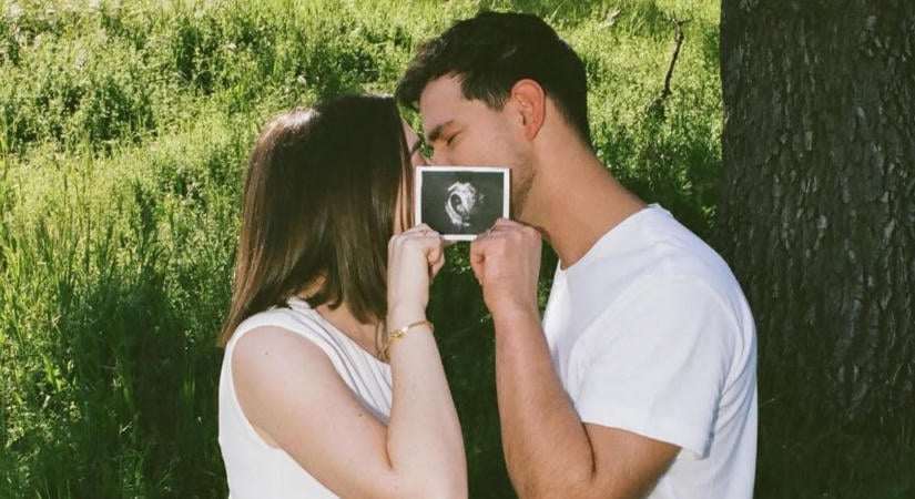 Megszületett az Alkonyat sztárjának első gyeremeke: Taylor Lautner kisbabája különleges nevet kapott