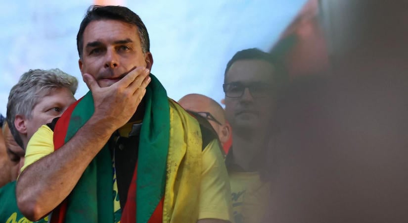 Eltűnt a brazil választások után Flavio Bolsonaro: a rendőrség érvénytelenítette az útleveleit