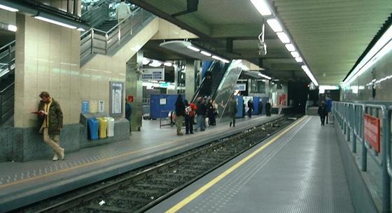 Metró elé lőktek egy nőt Brüsszelben, másodperceken múlt az élete
