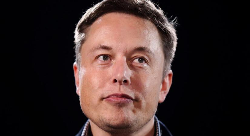 Átadja a helyét Musk?