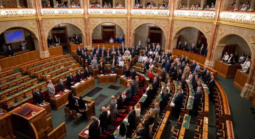 Visszaállíthatja a kötelező orvoskamarai tagságot az Országgyűlés