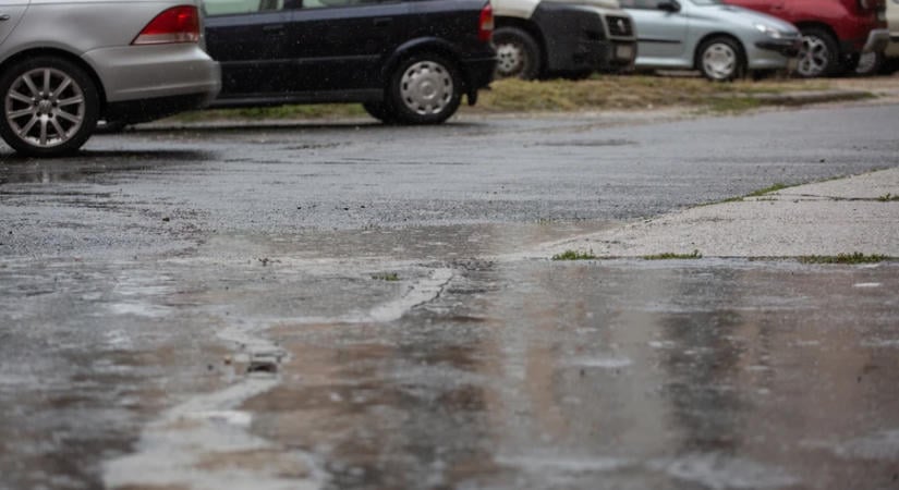 Több fokkal visszaesik a hőmérséklet a hétvégére