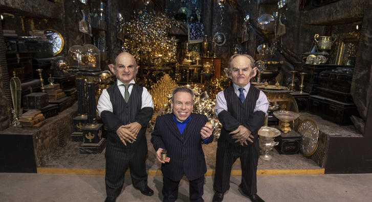 Megható fotókon a nagy találkozó, újra együtt Tom Felton és a Flitwick professzort alakító Warwick Davies