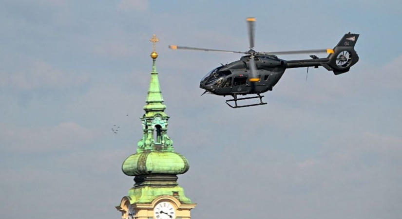 Nem csak egy katonai helikopter: ezt tudja a gép, amely Magyar Pétert Paksra vitte