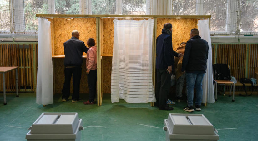 Részben a Tisza áprilisi győzelme miatt tartanak időközi önkormányzati választásokat augusztus utolsó vasárnapján