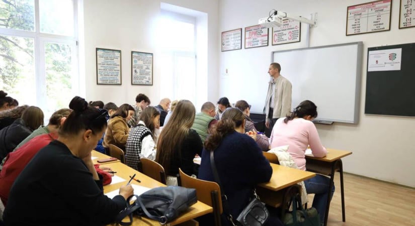 Ismét nyelvtanfolyamok indultak a Rákóczi Egyetem - Nyelvet tanulni, világot nyitni