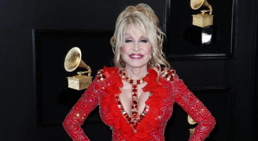 Ezek voltak Dolly Parton divat-aranyszabályai