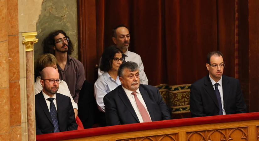 Döntöttek Ligeti Miklósról! Megszavazta a parlament az Alkotmánybíróság öt új tagját – mutatjuk a neveket