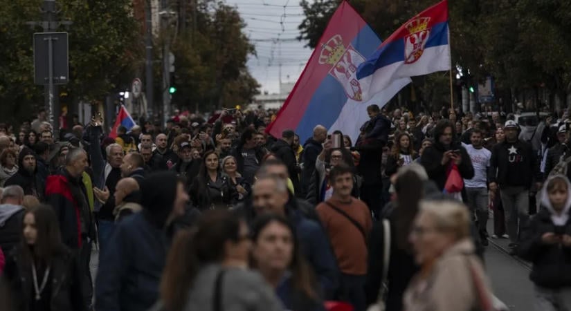 Politikai fordulópont előtt Szerbia: Vučić jövője és a Balkán stabilitása is a vasárnapi választások tétje