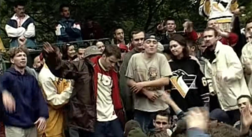 A lakóteleptől a színpadig: otthon vagy a 90-es évek magyar hiphopjában?