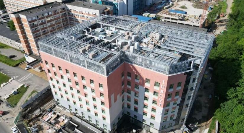 Cseke: naprakészek a kifizetések a hat épülő kórház esetében