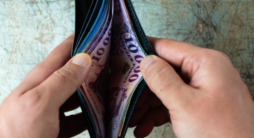 Mennyivel nőhet jövőre a minimálbér? Újra elbukhat az eredeti cél