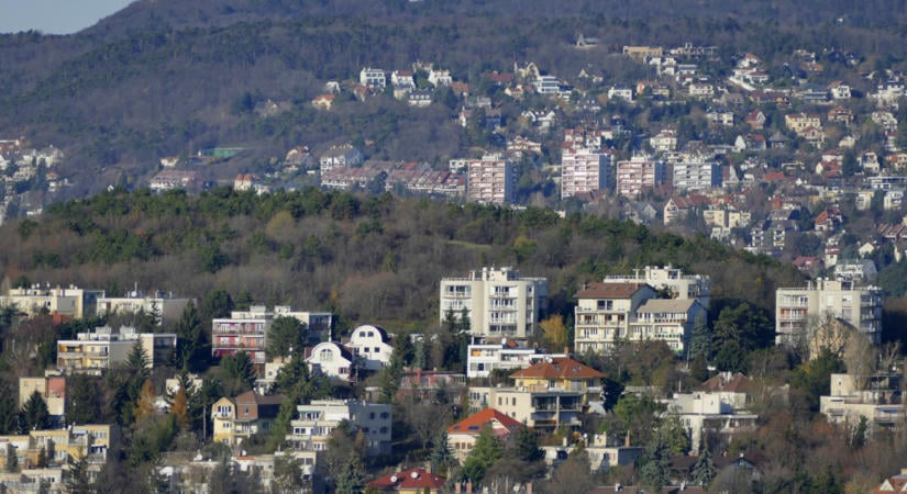 Óriási a bérszakadék Magyarországon, ennyivel keresnek többet a budapestiek