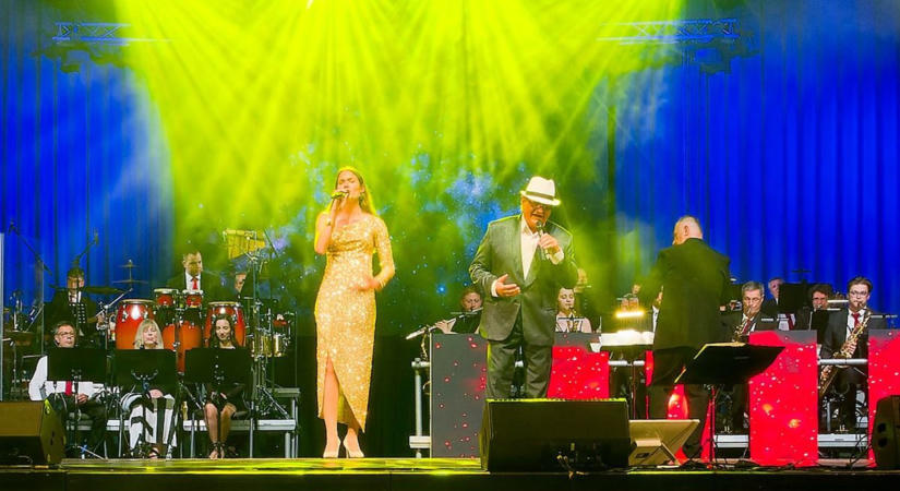 Jótékonyság big band ritmusban: rászoruló családokért szól a zene a Bartók Teremben