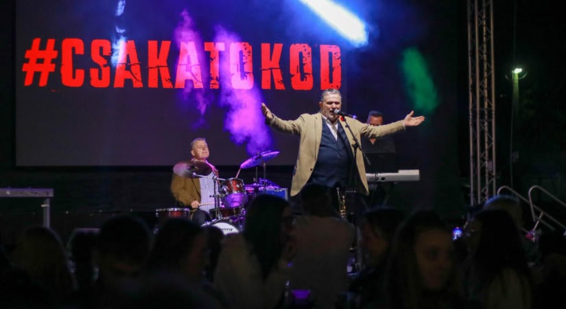 Rock, rézfúvósok és mulatós zene a Tokodi Falunapon