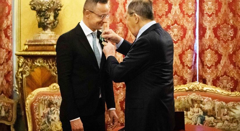 Hangfelvételen, ahogy Szijjártó Péter segítséget ajánl Szergej Lavrovnak a Wagner-zsoldosok lázadása idején
