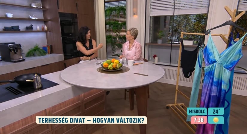 Elrejtett pocakoktól Rihanna átlátszó ruháiig: így változott meg gyökeresen a kismamadivat