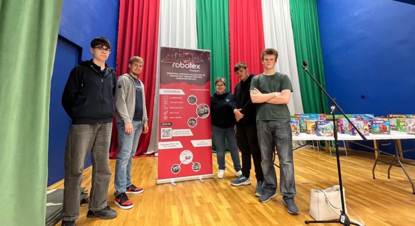 Robotok harcoltak egymással Budapesten, szolnoki diákokra lehetünk büszkék
