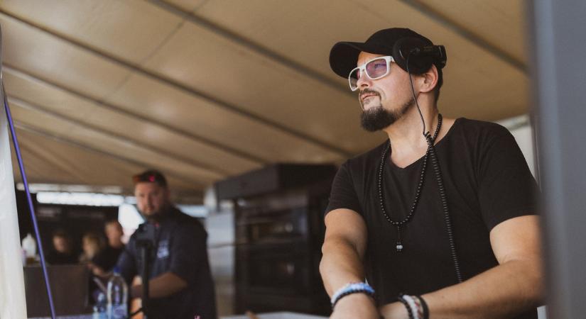 Az EFOTT legszebb történetét hozta össze az ország egyik legismertebb DJ-je, aztán valaki ellopta a hangtechnikát: "Ennél gusztustalanabb dolgot nehéz elképzelni"