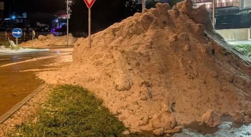 Augusztus utolsó napján hókotrókat kellett riasztani Ausztriában: brutális mennyiségű jégtől lett télies a táj - Fotó