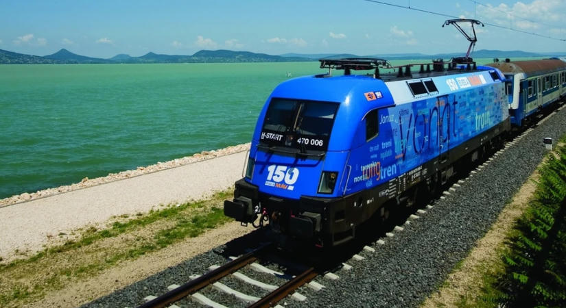 Jelentősen nőtt a balatoni InterCity- és expresszvonatok népszerűsége