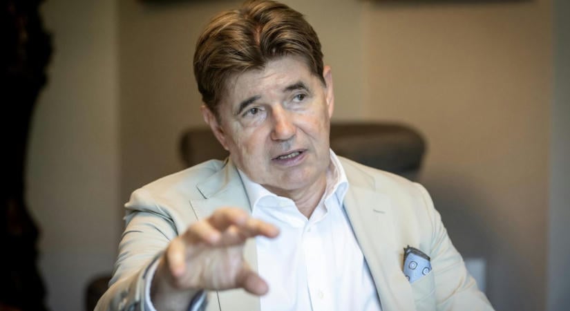 A kirúgott vezérigazgató szerint külső befolyás mellett osztották a 150 milliárd forintos Demján Sándor tőkeprogram pénzeit